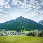 Bohemia 3 In By Interhome
